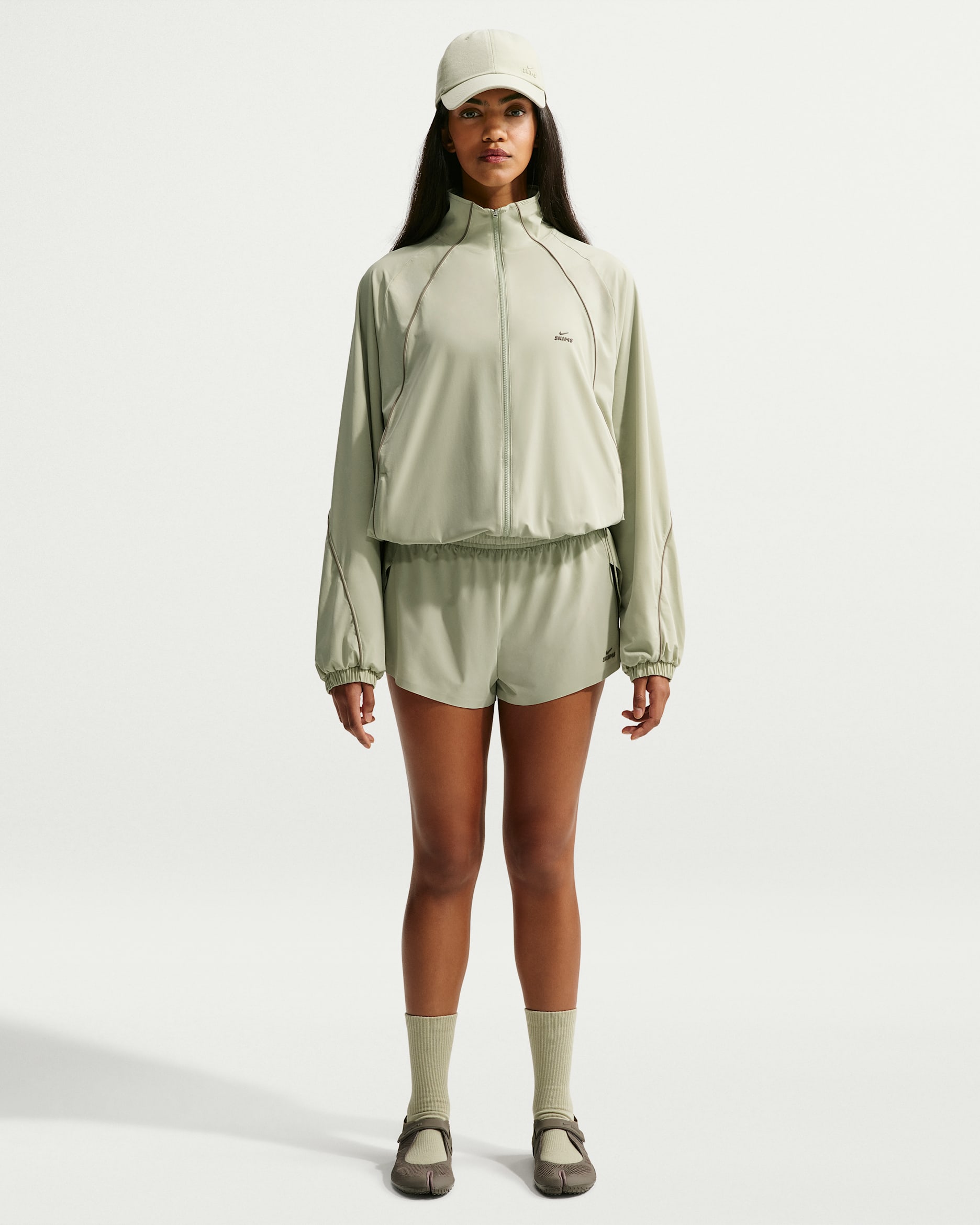 パンツ NIKE SKIMS RUNNER SHORT NikeSKIMS Stretch Nylon Women's Runner Shorts. Nike.com